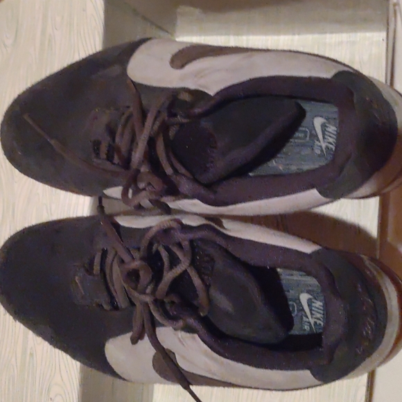 Blue and gray suede Nikes - Picture 2 of 4